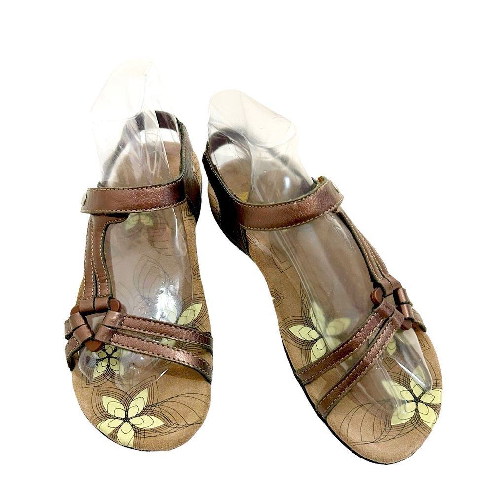Abeo Fantine Women’s Bronze Metallic Upper Leather Comfort Sandal, Size 6N